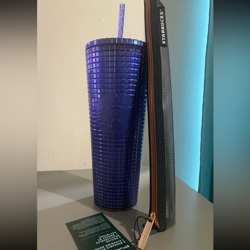 Starbucks Cold Drink Tumbler 24oz/2 Reusable Straws & Cleaning Brush.